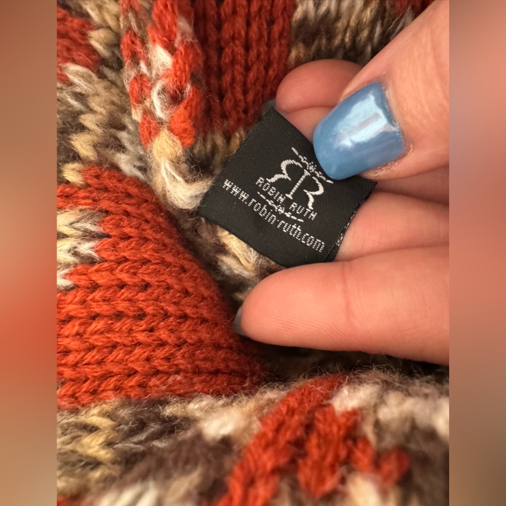 Robin Ruth NWT knit hat with pom - COSTA RICA - Picture 6 of 6